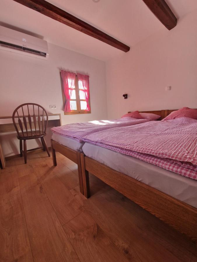 Ruralna Kuca Za Odmor Villa Pozun Ozalj Esterno foto